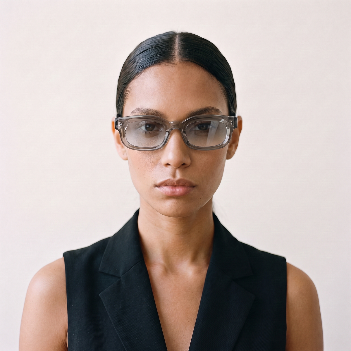 CASABLANCA Gris Clear Brillo / Celeste Espejado Flash — en cara mujer