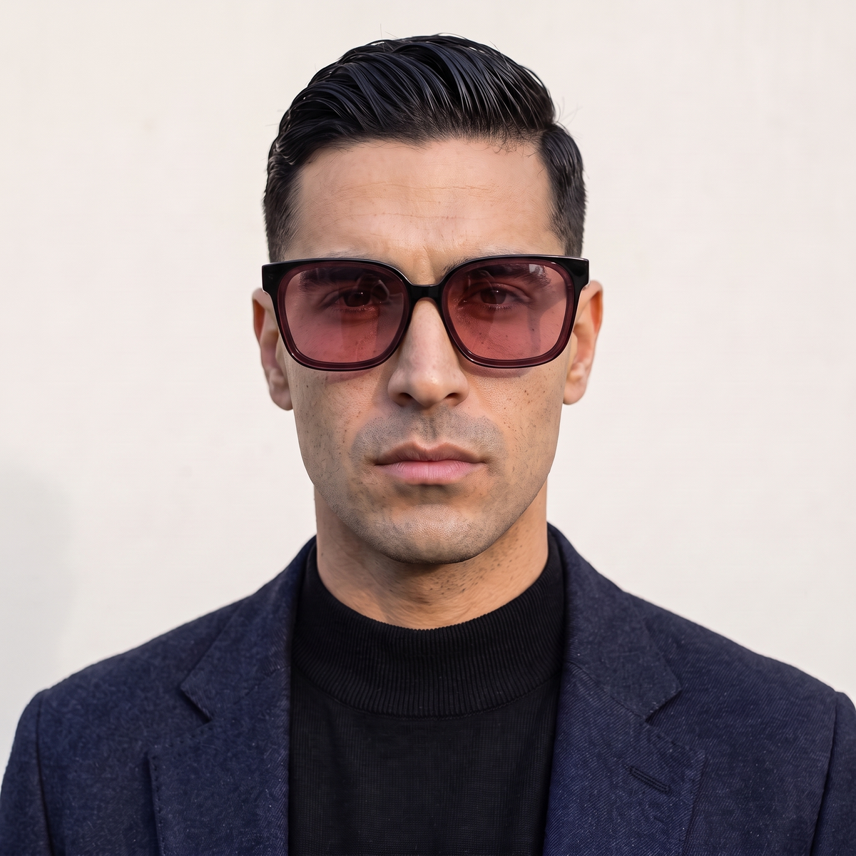 CRETA Negro Brillo / Rosa — en cara hombre
