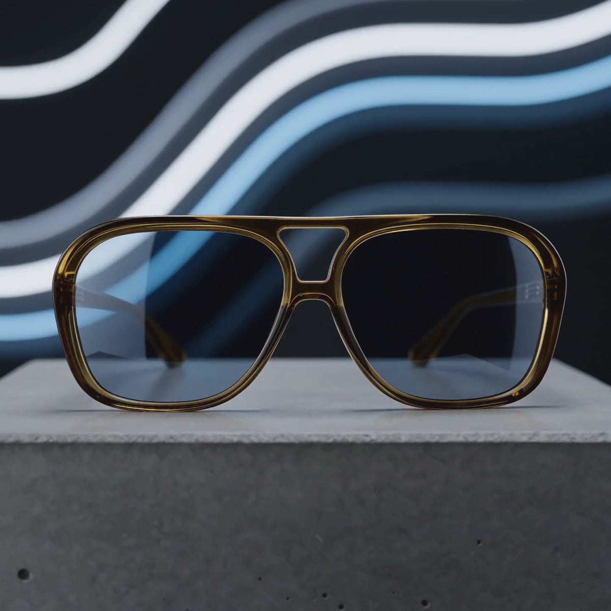 ADELAIDA Habano Clear / Celeste Flash — video de producto Engineered Identity