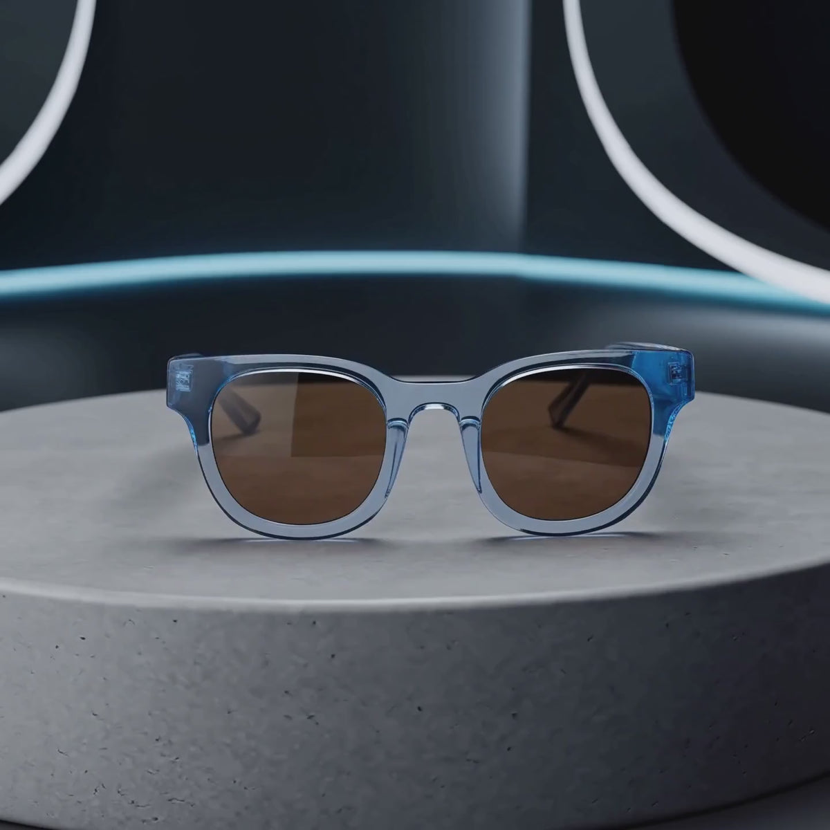 BROOKLYN Azul Clear - Habano — video de producto Engineered Identity